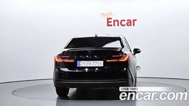 Toyota Camry 2025 thumb 4