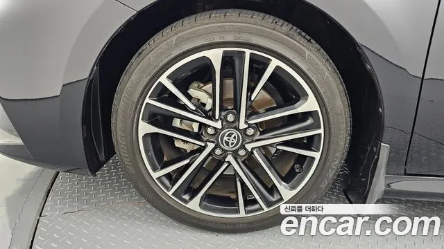 Toyota Camry 2025 thumb 5