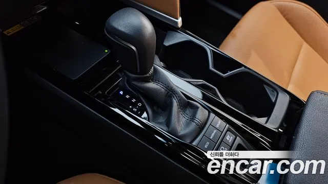 Toyota Camry 2025 thumb 9