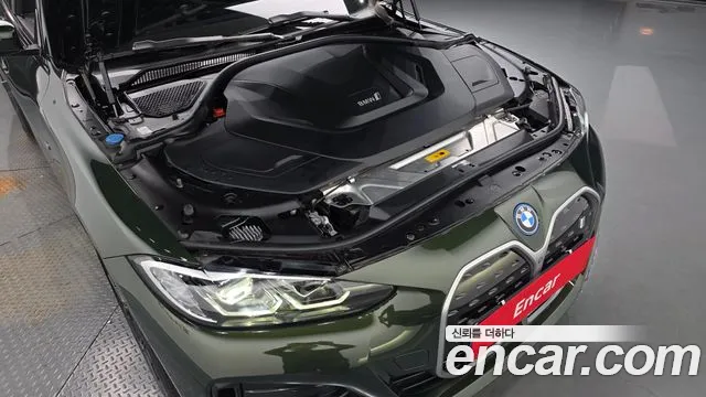 BMW i4 2022 thumb 5