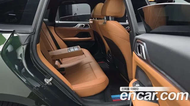 BMW i4 2022 thumb 11