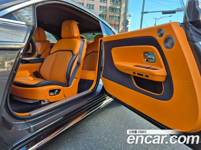 Rolls-Royce Spectre 2024 thumb 10