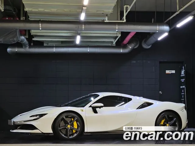Ferrari SF90 2022 thumb 3