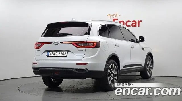 Renault-KoreaSamsung Koleos 2016 thumb 2