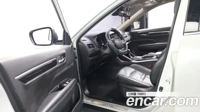 Renault-KoreaSamsung Koleos 2016 thumb 10