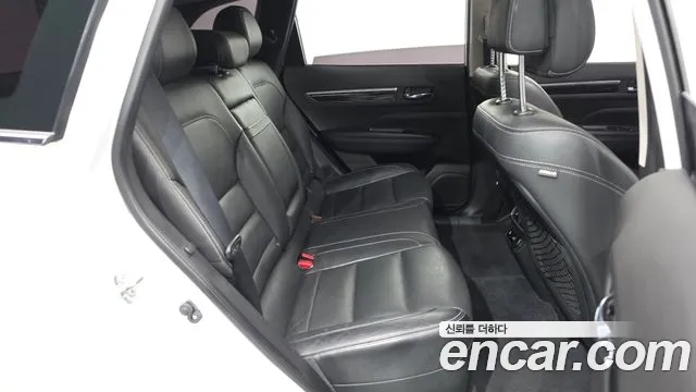 Renault-KoreaSamsung Koleos 2016 thumb 12