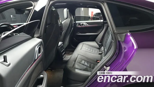 BMW i4 2023 thumb 11