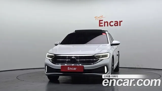Volkswagen Jetta 2023 thumb 3