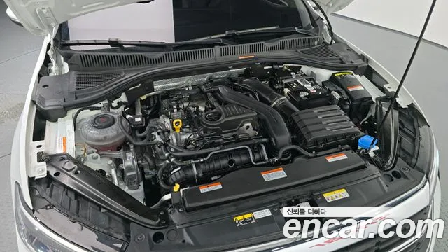 Volkswagen Jetta 2023 thumb 6