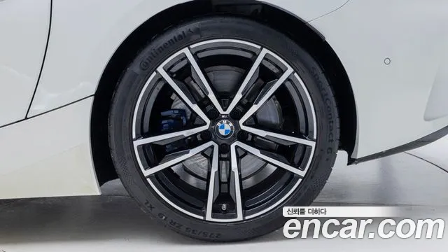 BMW Z4 2025 thumb 8