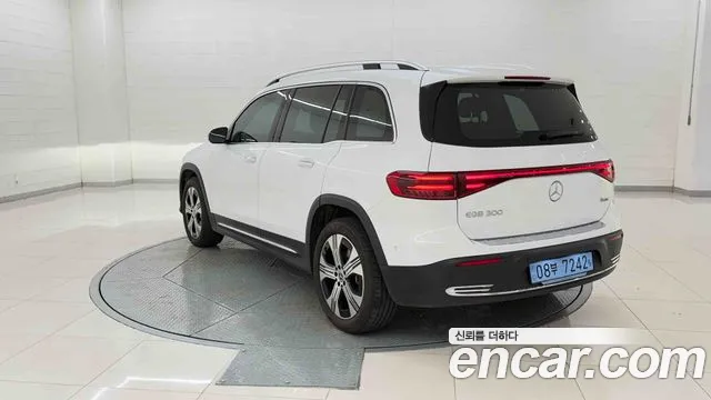 Mercedes-Benz EQB 2025 thumb 4