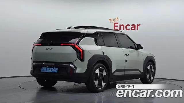 Kia EV3 2024 thumb 2