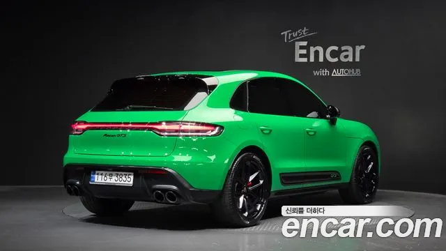 Porsche Macan 2024 thumb 2