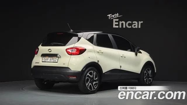 Renault-KoreaSamsung Captur 2015 thumb 2
