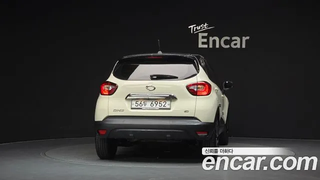 Renault-KoreaSamsung Captur 2015 thumb 4