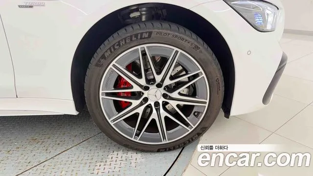 Mercedes-Benz AMG GT 2026 thumb 10