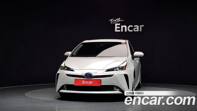 Toyota Prius 2021 thumb 3