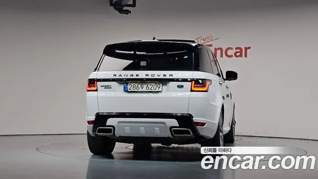 Land Rover Range Rover Sport 2021 thumb 4