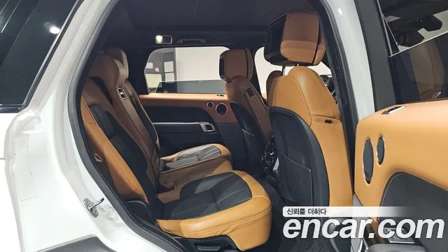 Land Rover Range Rover Sport 2021 thumb 11