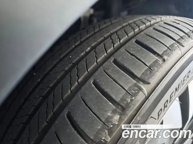 Peugeot 2008 2021 thumb 8