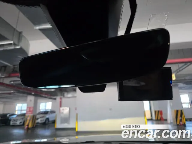 Peugeot 2008 2021 thumb 9