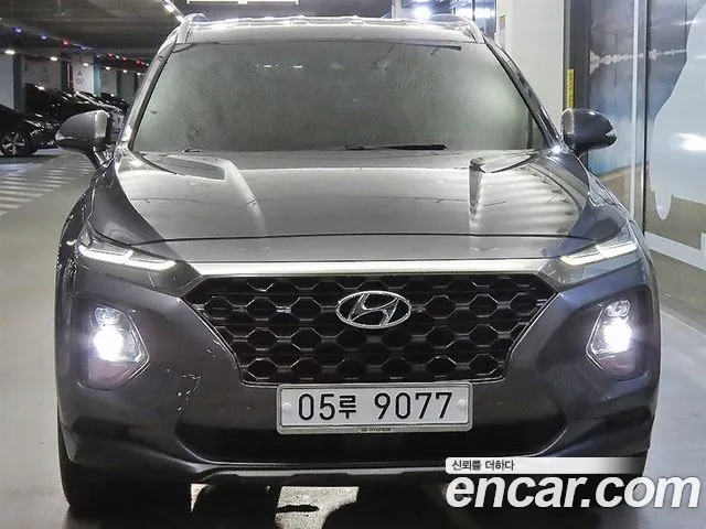 Hyundai Santa Fe 2018 thumb 2