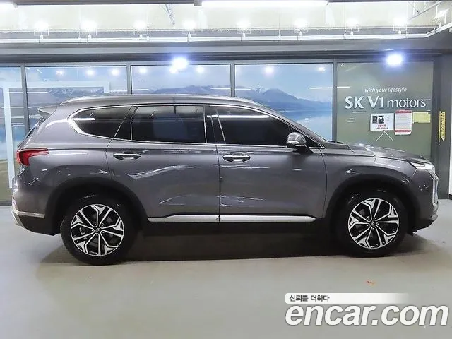 Hyundai Santa Fe 2018 thumb 3