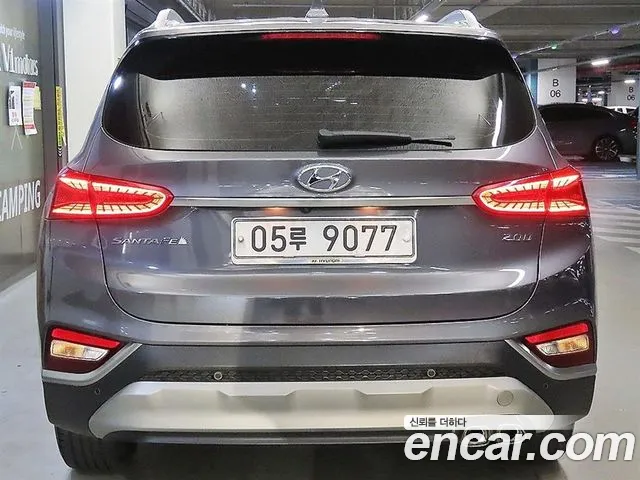 Hyundai Santa Fe 2018 thumb 5