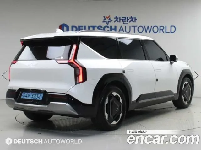Kia EV9 2023 thumb 2