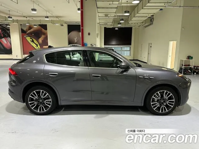 Maserati Grecale 2024 thumb 3