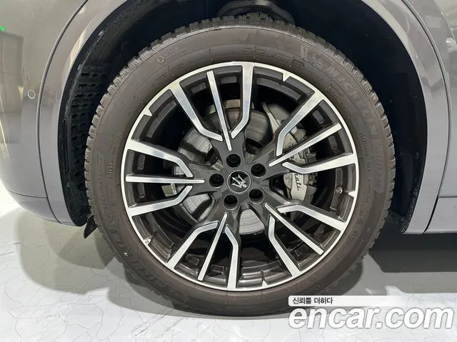 Maserati Grecale 2024 thumb 5