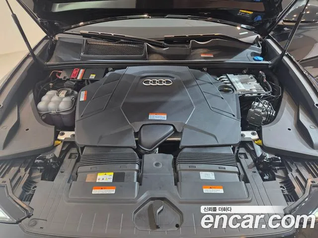 Audi Q8 2023 thumb 6