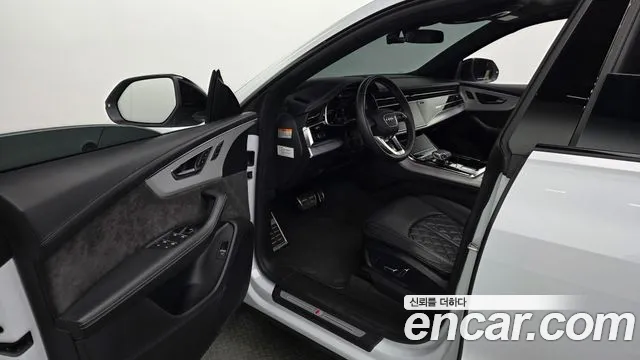 Audi Q8 2022 thumb 9