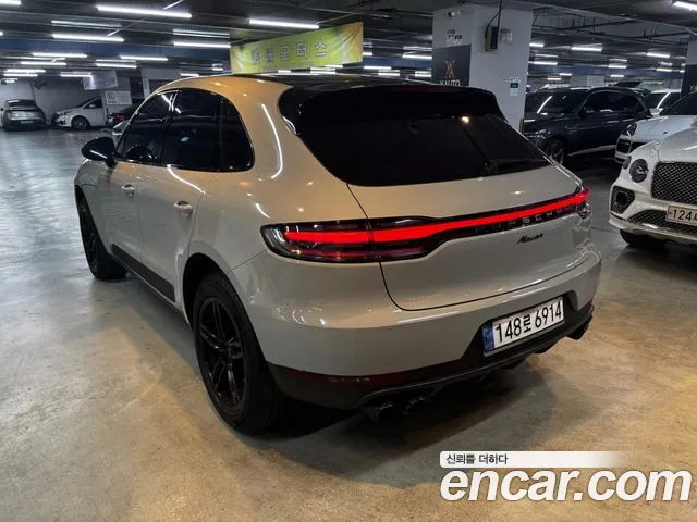 Porsche Macan 2019 thumb 4