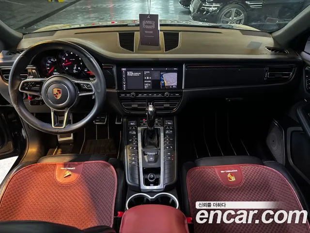 Porsche Macan 2019 thumb 7