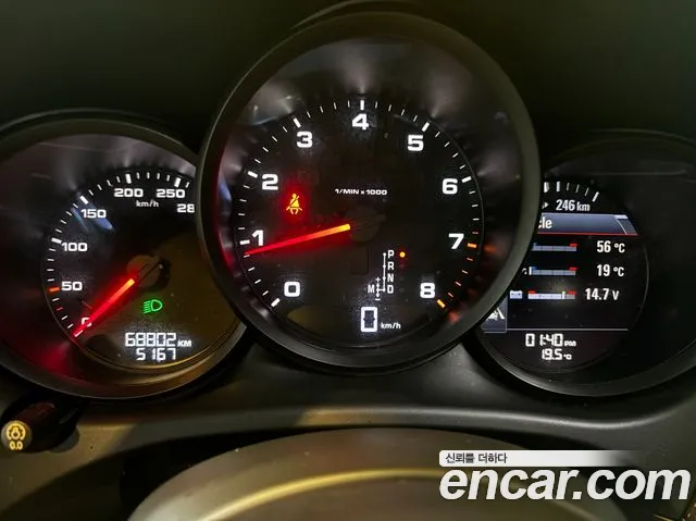 Porsche Macan 2019 thumb 8