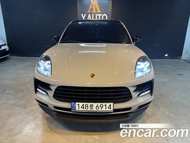 Porsche Macan 2019 thumb 11