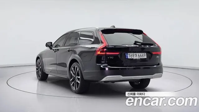 Volvo V90 2024 thumb 4