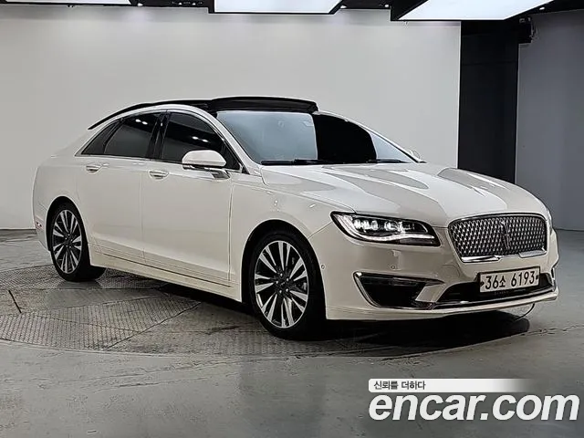 Lincoln MKZ 2019 thumb 2