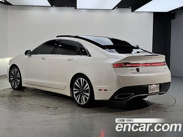 Lincoln MKZ 2019 thumb 3