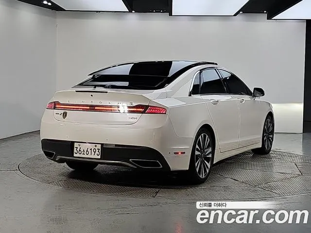 Lincoln MKZ 2019 thumb 4