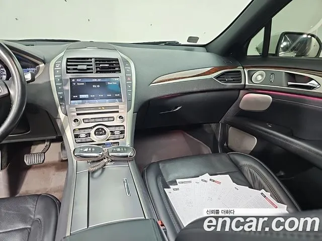 Lincoln MKZ 2019 thumb 9