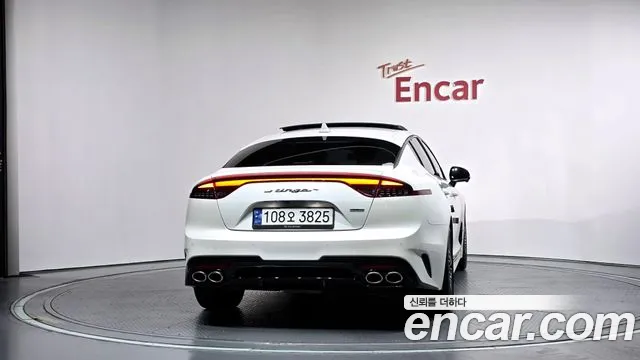 Kia Stinger 2021 thumb 4
