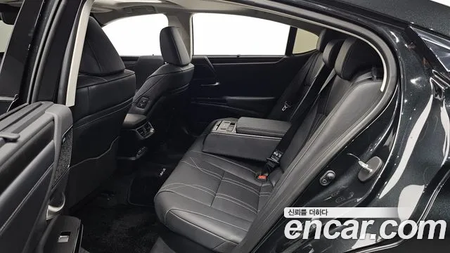 Lexus ES 2026 thumb 12