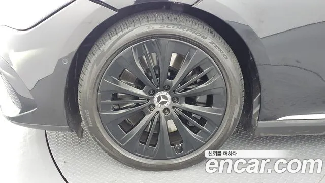 Mercedes-Benz EQE 2023 thumb 5