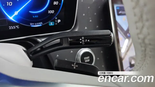 Mercedes-Benz EQE 2023 thumb 9