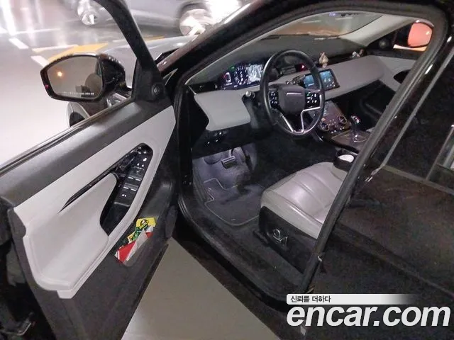 Land Rover Range Rover Evoque 2022 thumb 10