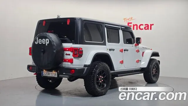 Jeep Wrangler 2024 thumb 2