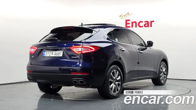 Maserati Levante 2019 thumb 2