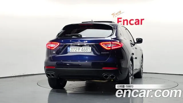 Maserati Levante 2019 thumb 4